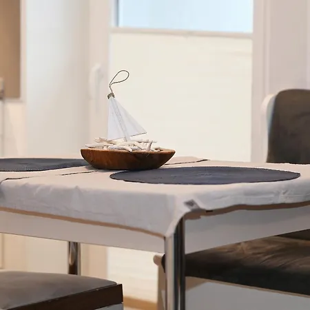 Arche Noah - Haus Am Hafen Apartment Busum